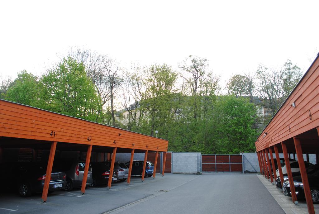 Apartment Centrum + Parking Olmütz Exterior foto